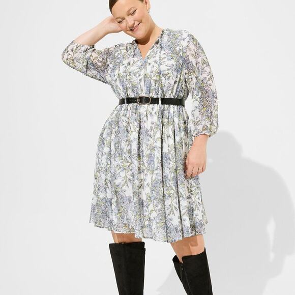 torrid Dresses & Skirts - NWT Torrid Mini Clip Dot Front Keyhole Dress Size 4X Pristine Floral 3/4 Sleeve